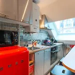 Charming Duplex Near Moulin Rouge